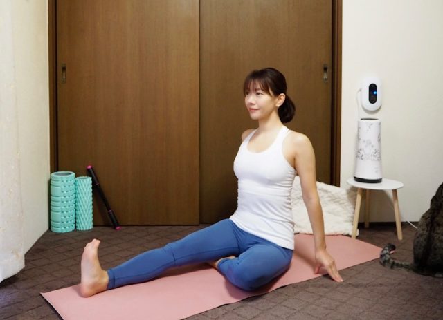 「股関節」まわりを緩めるストレッチ1
