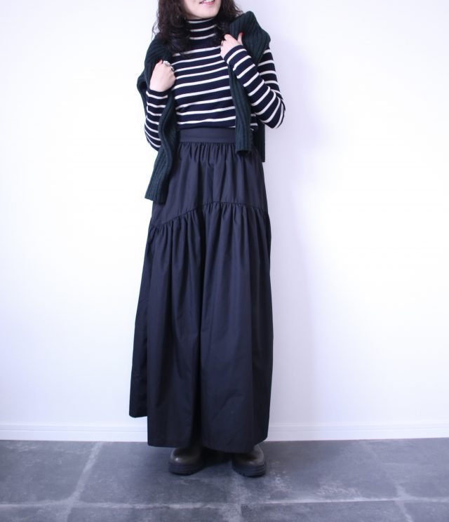 タートルネックニット
