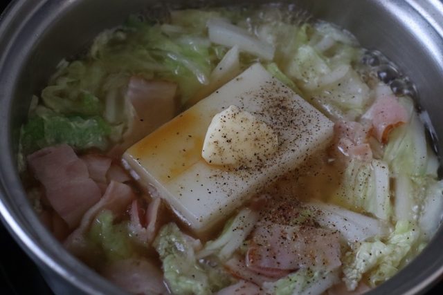 「白菜と餅のバター醤油」