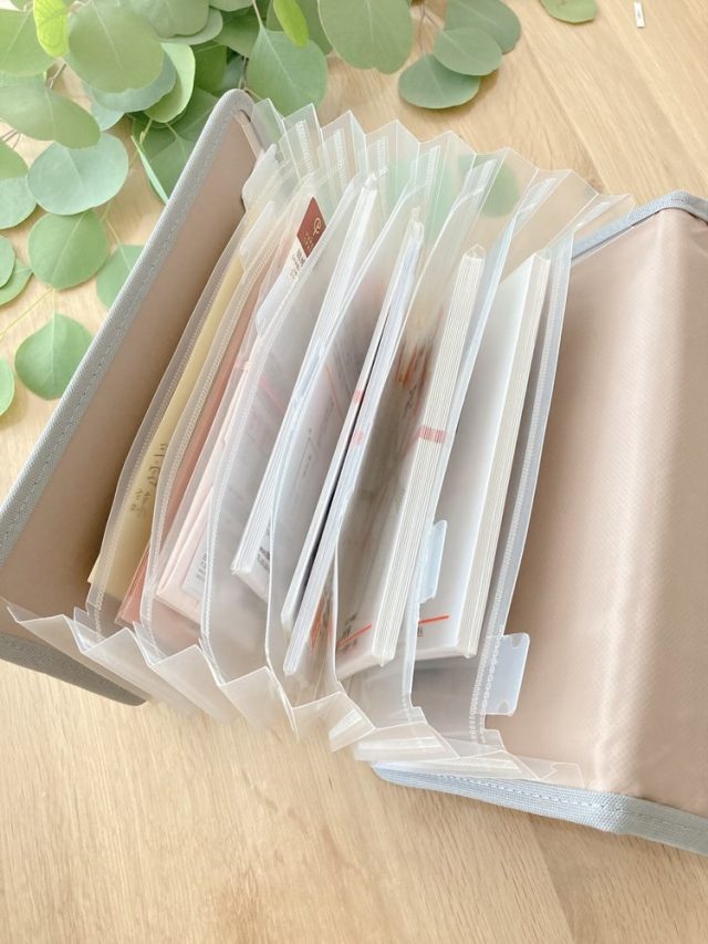 がばっと開いて見やすい 書類収納ケース