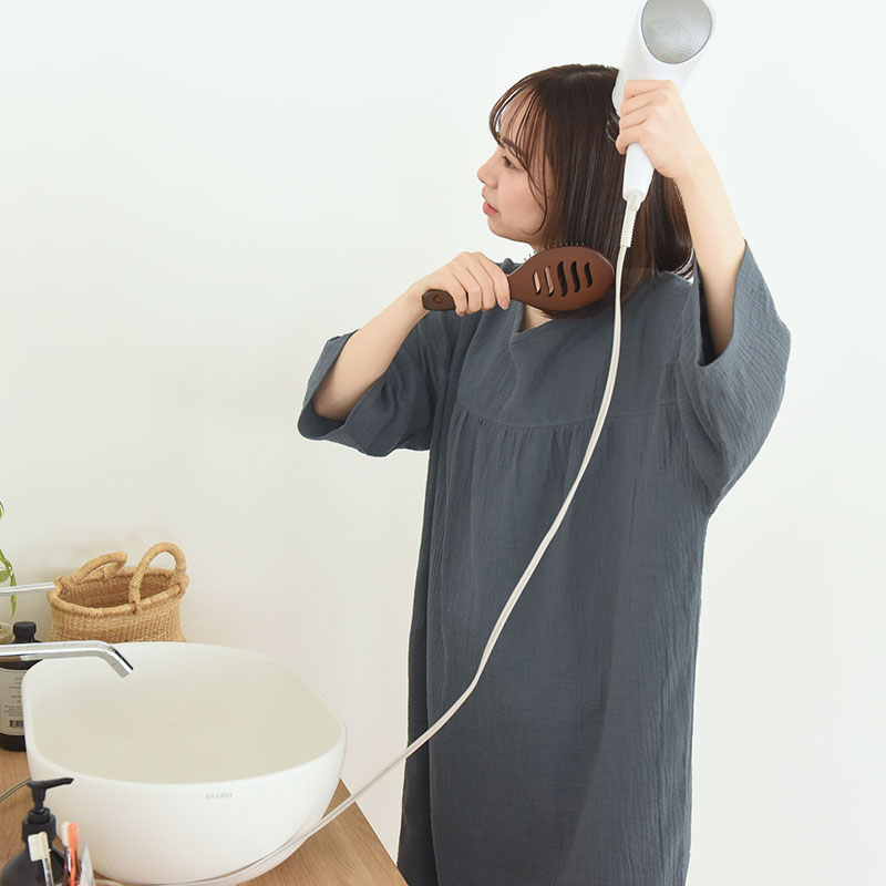 お風呂の後に便利！大ヒット「湯上りガーゼワンピース」に長袖が仲間入り♪