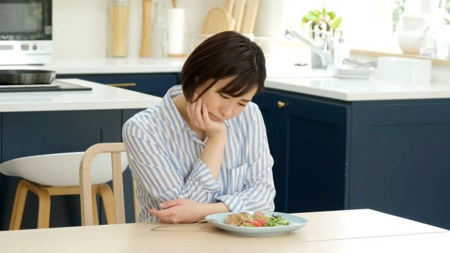ダイエット中の女性