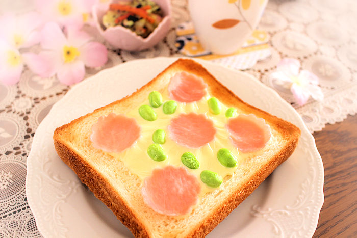 春のはじまりにぴったり！簡単「三色トースト」