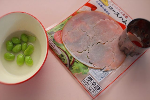 春の三色トースト 材料