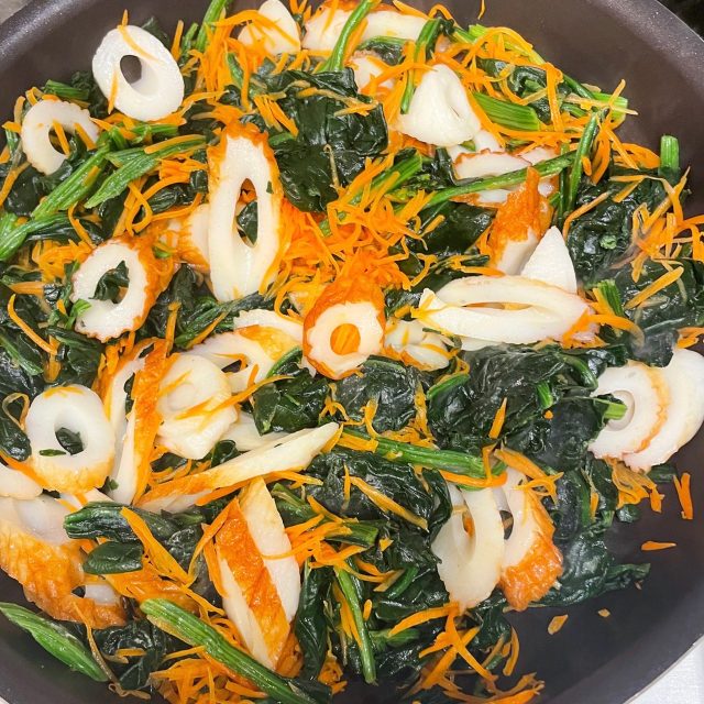 緑黄色野菜とちくわの甘辛炒め