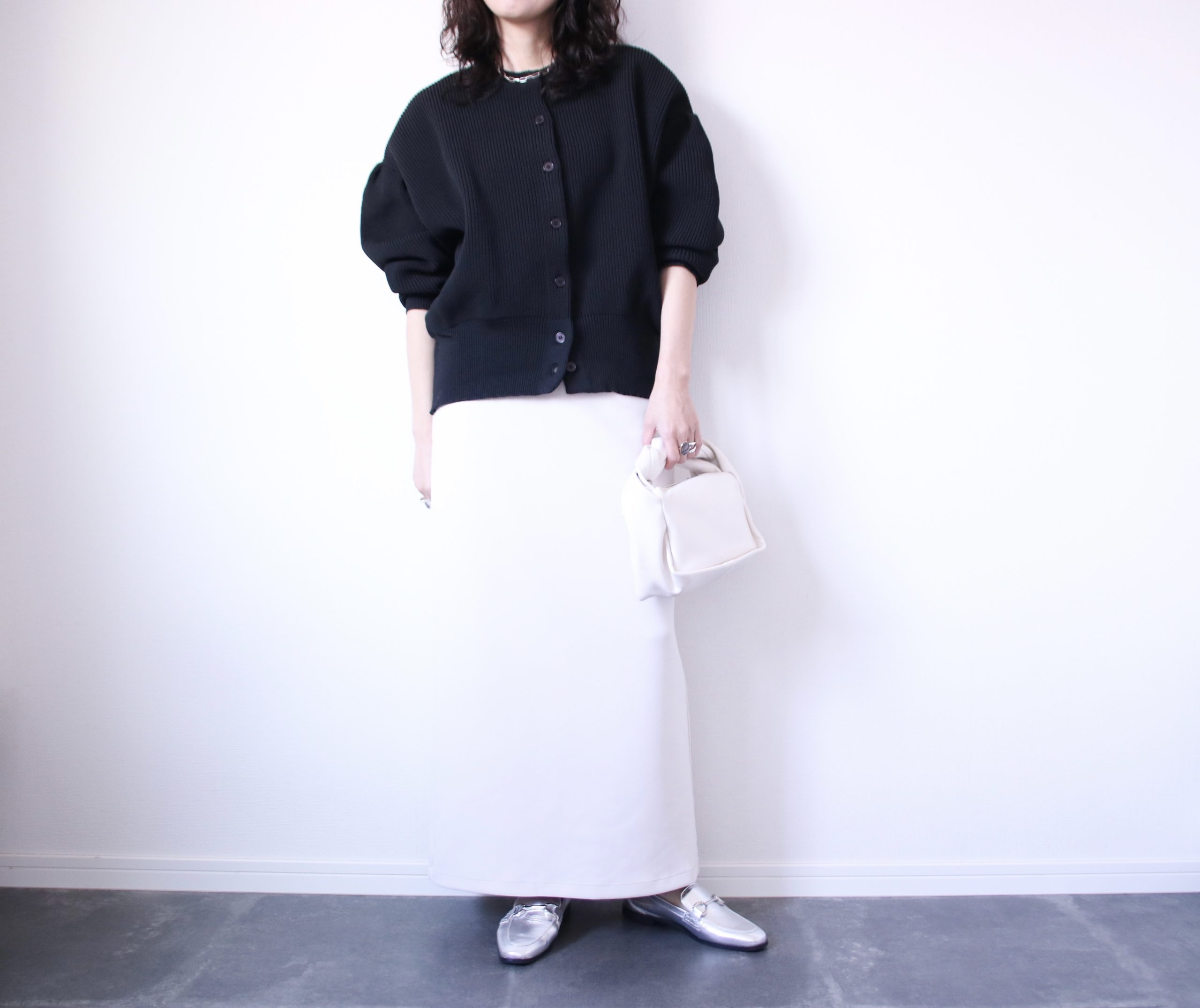 1足で今っぽくなる！ZARA「シルバーのローファー」着回し術3つ