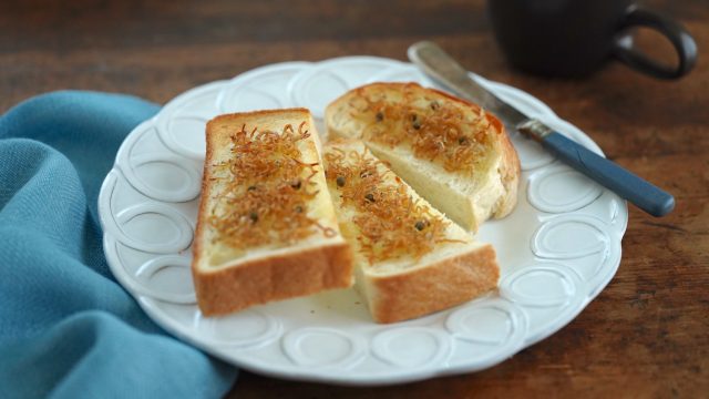 ちりめん山椒バタートースト