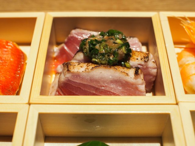 「現代里山料理 ZEN HOUSE」究極の朝食膳 マグロ
