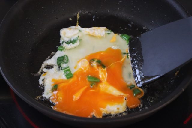 塩昆布の両面目玉焼き