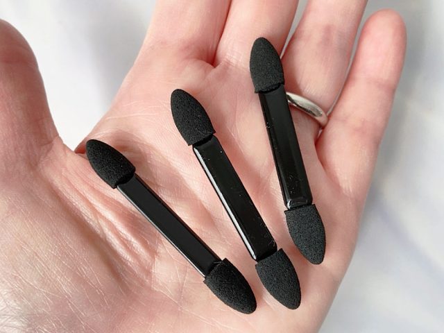 アイシャドウ用チップ