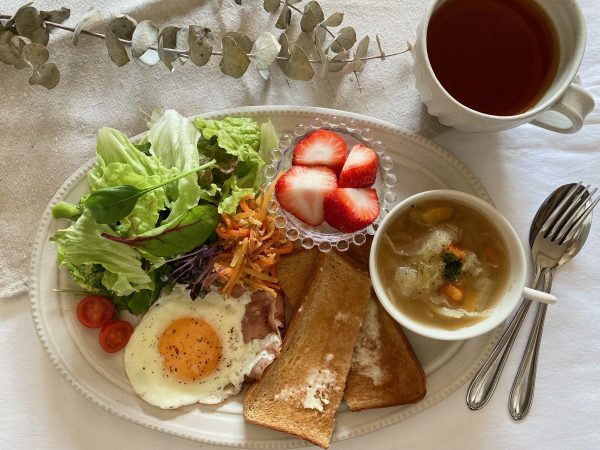 朝食