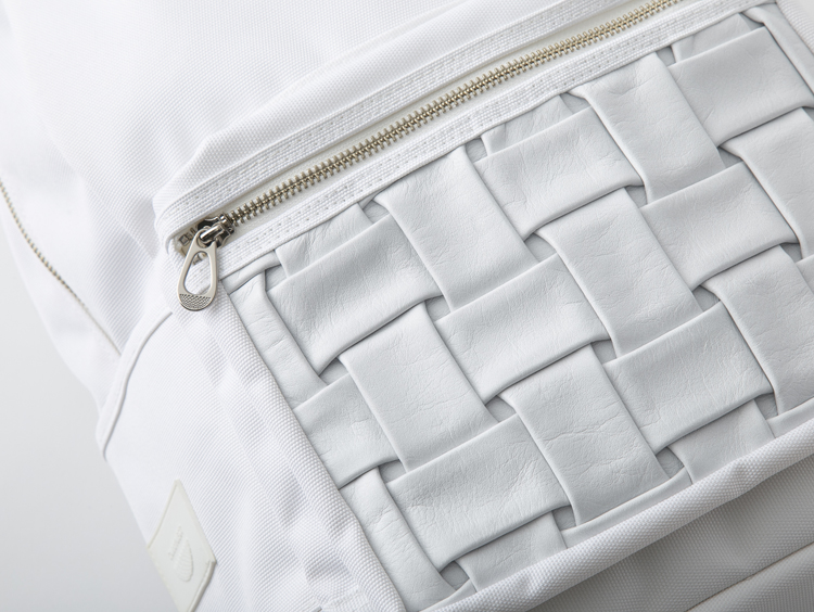 CARRYNEST/バックパック O BACK NEST