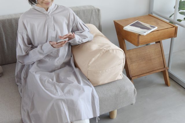 ソファにフィットする 布団収納ケース