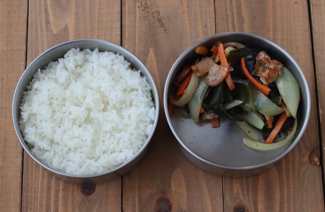2品弁当の詰め方