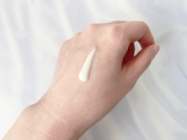 ビオレUV アクアリッチ ウォータリーエッセンス
