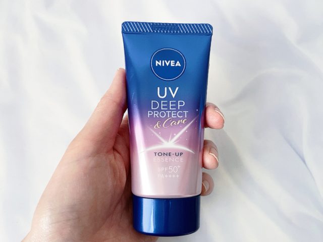 ニベアUV ディープ プロテクト&ケア トーンアップ エッセンス