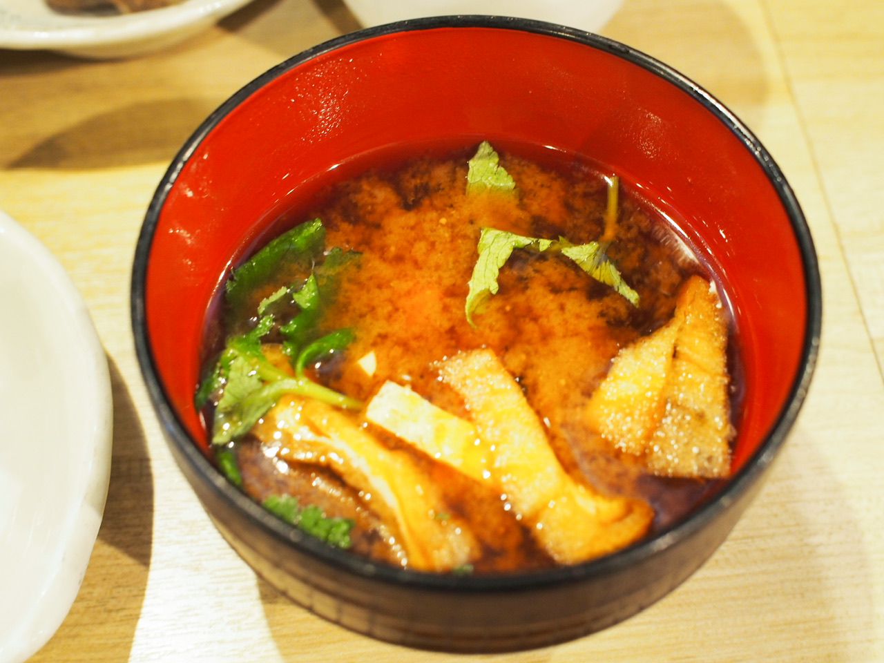 千駄木「おにぎりカフェ 利さく」味噌汁