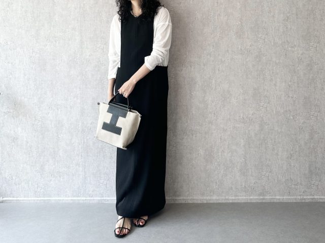 シアートップスのコーディネート