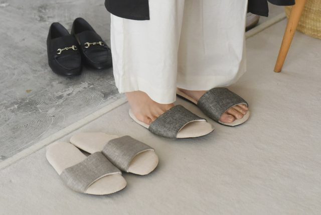 bon moment つま先の開いた 涼しいリネンスリッパ