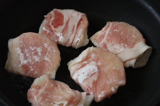新玉ねぎの肉巻き