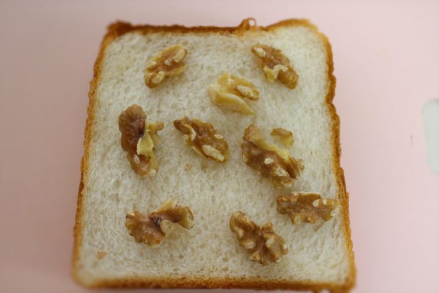 くるみチーズトースト 作り方1