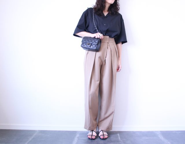 UNIQLOオープンカラーシャツコーデ