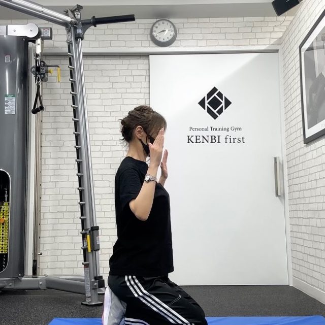 美姿勢を作る運動