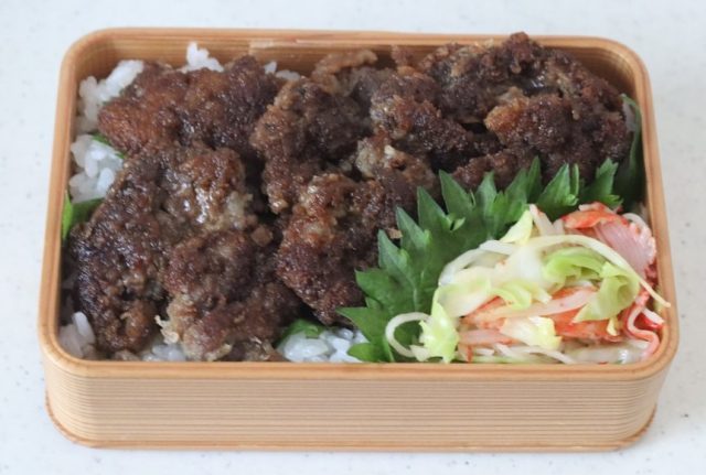 2品弁当の詰め方