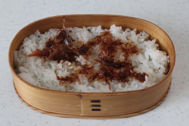 2品弁当の詰め方