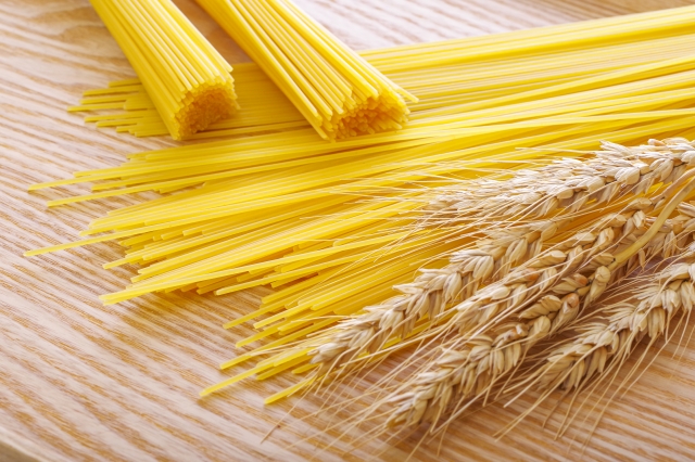 濃いソースに合うのはどっち？麺の太さ別「パスタ」の違い