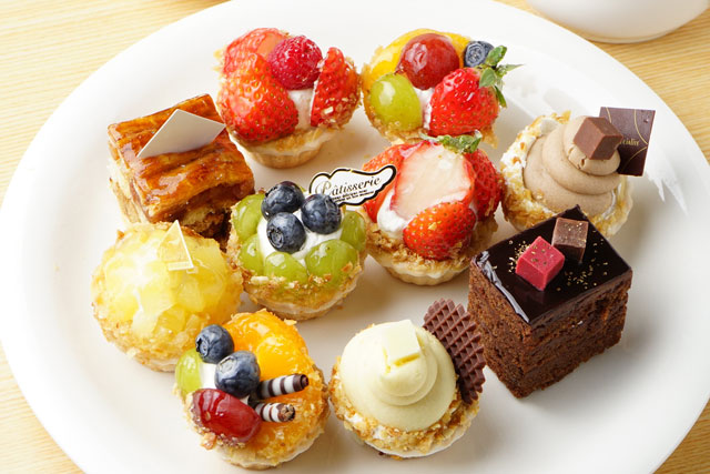 ダイエット中もやめられない…甘いものが食べたくなる理由とは