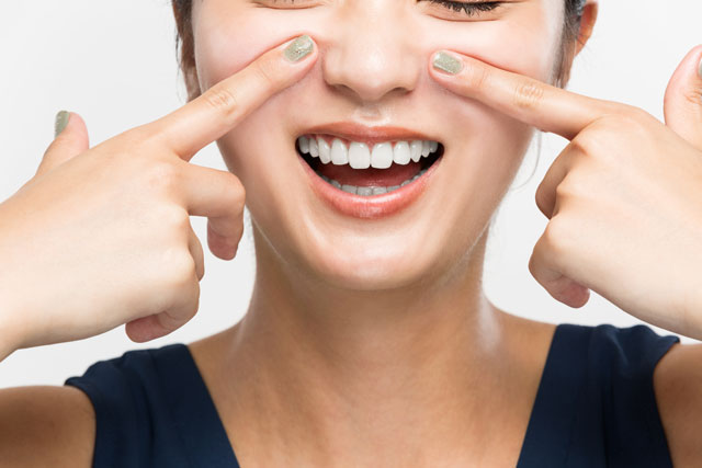 つやっと光る肌を目指す！「老け顔を防ぐ」生活習慣3つ
