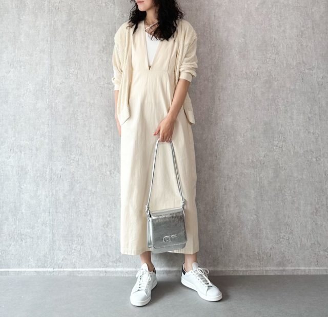 UNIQLOの「メッシュショートカーディガン」