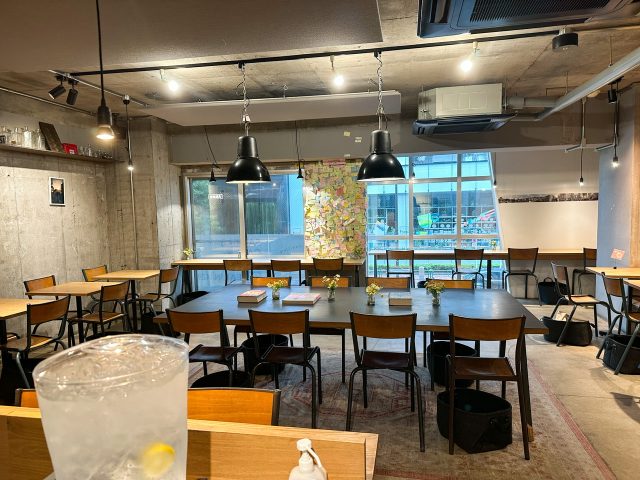 外苑前CITRON 二階席 店内