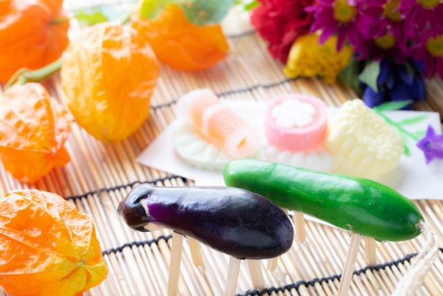 ご先祖様への心遣い。お盆に「ナスとキュウリ」を飾る意味