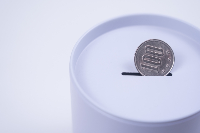 100円