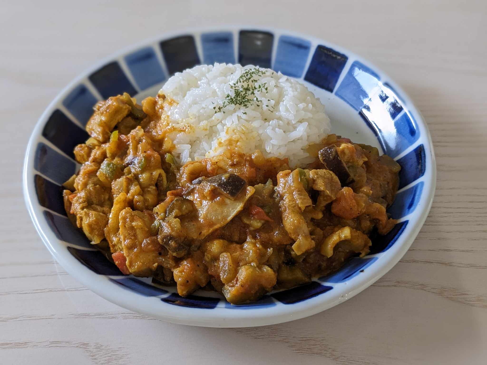 市販のルーを使わず簡単！夏を乗り切る「スパイス薬膳カレー」