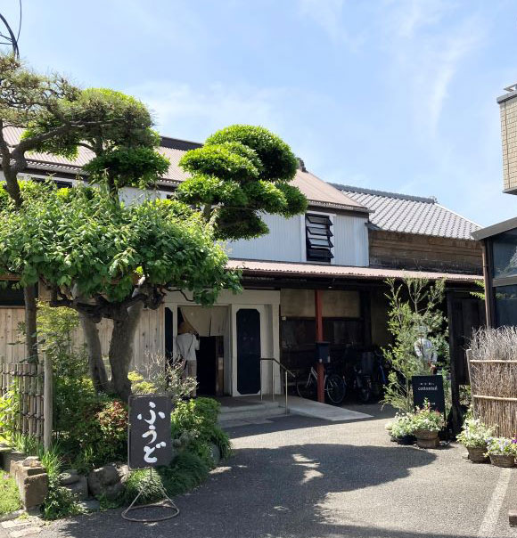 【神奈川・藤沢】歴史を感じる空間でこだわりパンを♪「関次商店パンの蔵 風土」