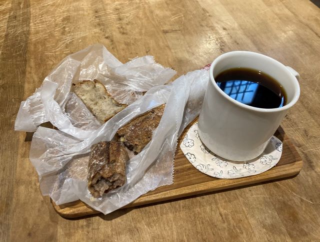 コーヒーとパン