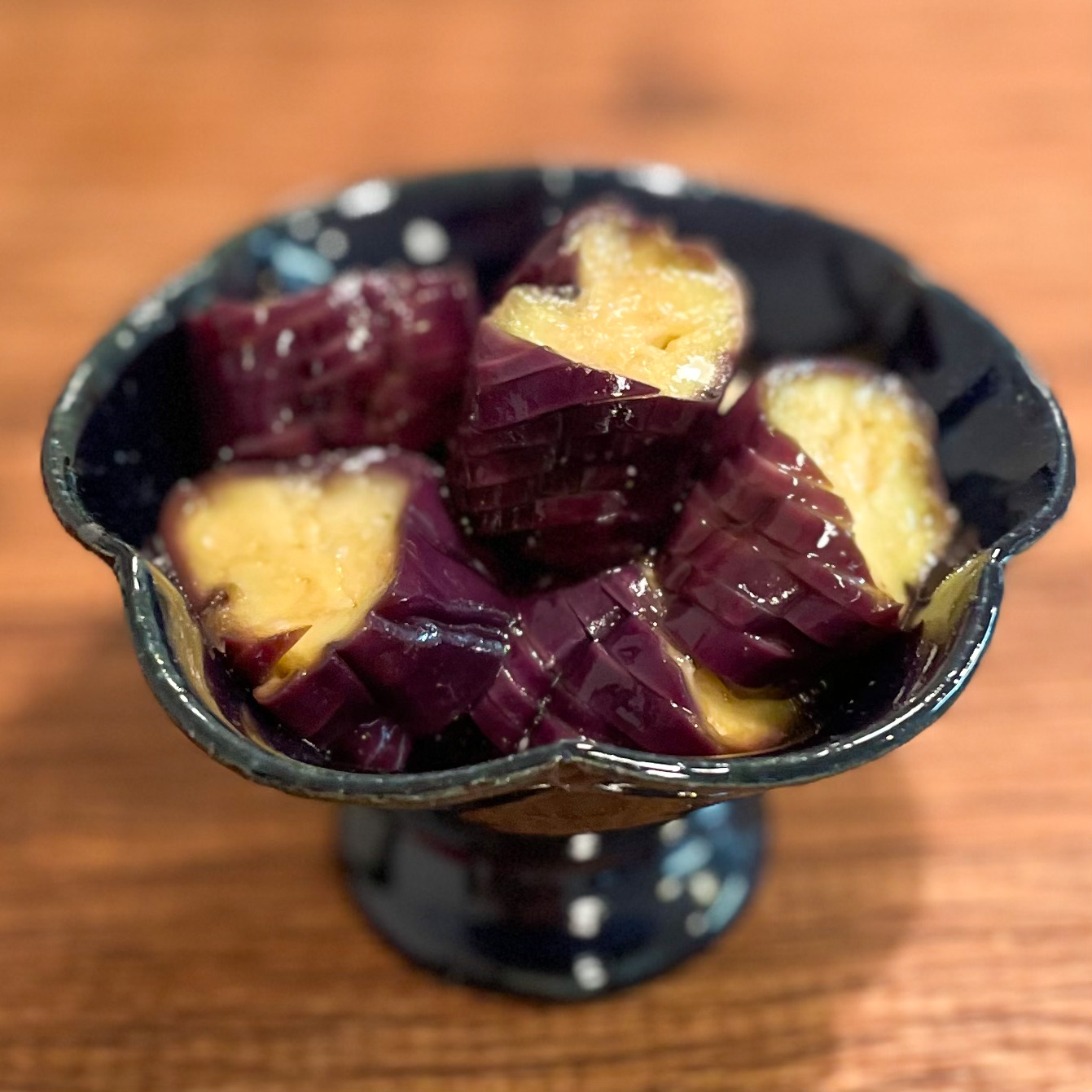 火を使わずレンジで簡単！「蒸しなすの中華和え」