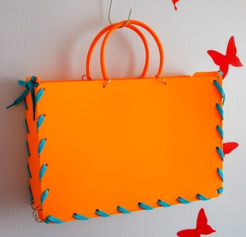 100円Shopアイテムで・・・工作感覚なBag作りアイデア♪(シートまな板編)