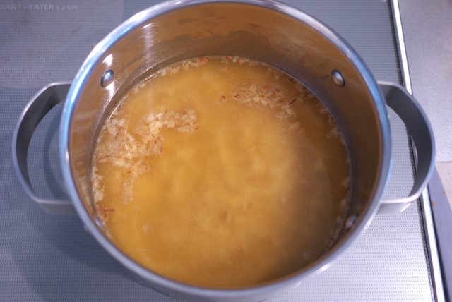 ミニトマトの卵味噌汁