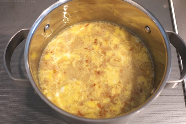 ミニトマトの卵味噌汁