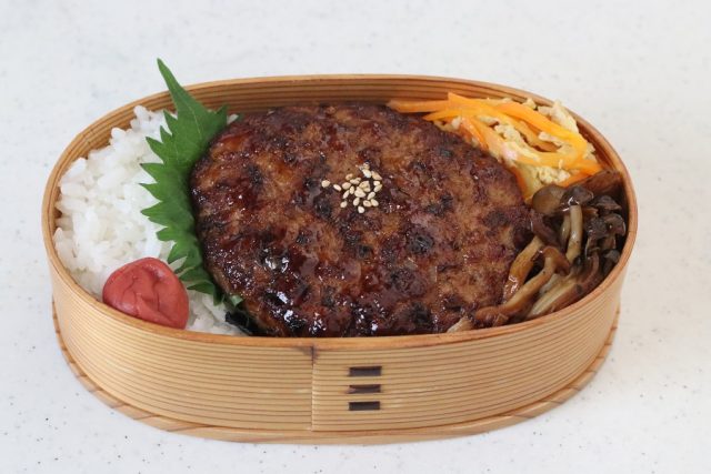 2品弁当の詰め方