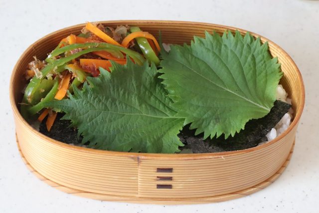 2品弁当の詰め方
