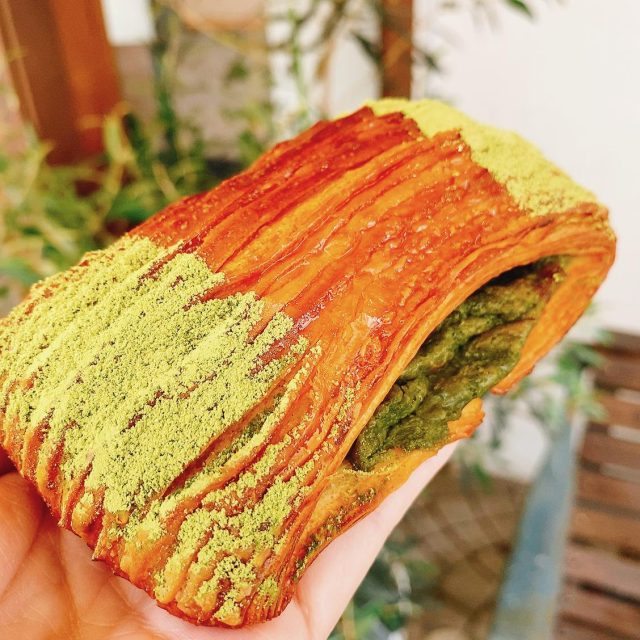 老舗名店の抹茶を使った「パンスイス抹茶」