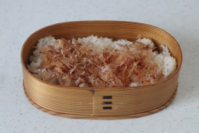 2品弁当の詰め方