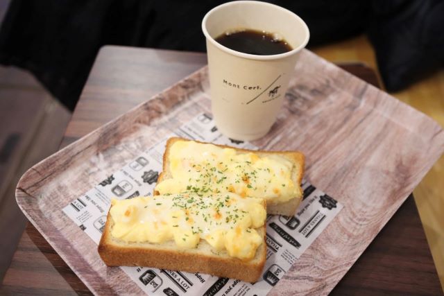 コーヒーと卵サンドセット