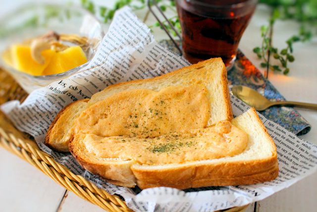 簡単!「めんたいマヨトースト」