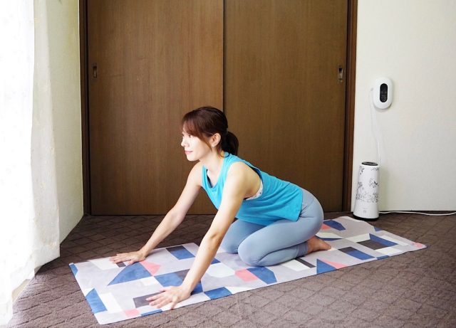 肩回りストレッチ